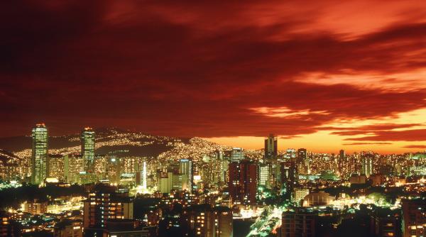 hotelul spionilor viitorul venezuelei e decis de oficiali americani si magnati straini intr un centru de comanda de cinci stele