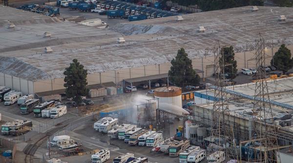 alerta in california guvernatorul a declarat stare de urgenta din cauza riscului de explozie a unui rezervor de substante chimice