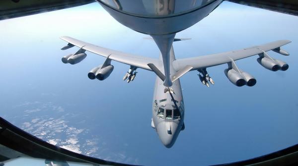 spiegel trump va reduce dramatic contributia militara sua la nato in caz de criza numarul de bombardiere strategice scade la jumate