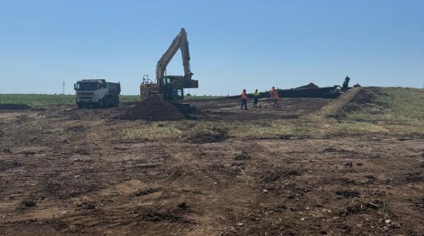 descoperire arheologica neasteptata pe santierul unui pasaj peste dn1 un mormant vechi de 5 000 de ani a fost gasit intr un tumul