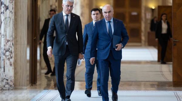 dupa scandalul provocat de cresterea salariilor demnitarilor bolojan i a cerut lui pislaru sa le esaloneze