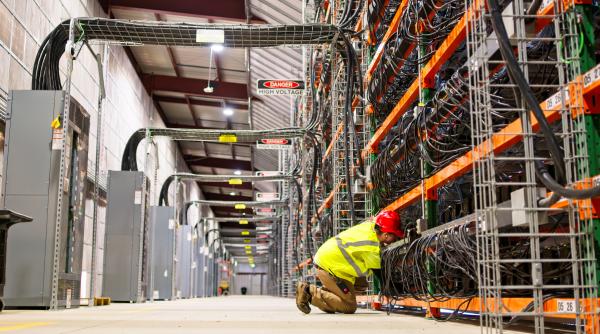 intr o comuna din romania americanii construiesc primul centru de date din lume cu inteligenta artificiala cuantica