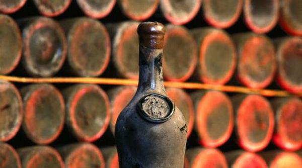 georgia scoate la licitatie colectia de vinuri a lui stalin banii vor fi folositi pentru a se deschide o scoala vinicola