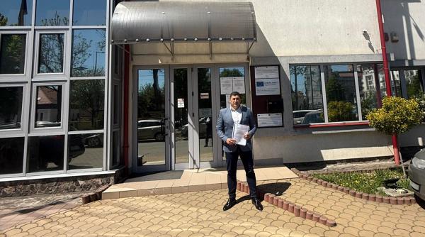 primarul unei comune din judetul brasov a fost condamnat definitiv la inchisoare pentru trafic de droguri avea si site pe care vindea