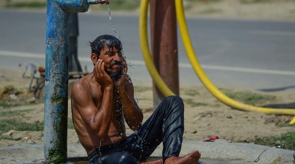 diminetile si noptile nu mai exista cum se traieste la 48 c in cel mai fierbinte loc din india viata oamenilor s a schimbat complet