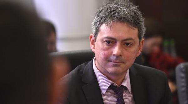 hidroelectrica are un nou director general cine este iulius dan plaveti a condus inclusiv complexul energetic oltenia si tarom