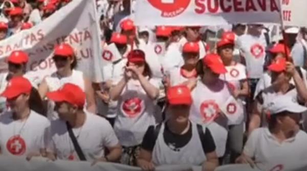 Cel mai mare protest faţă de măsurile lui Bolojan, mii de oameni în stradă