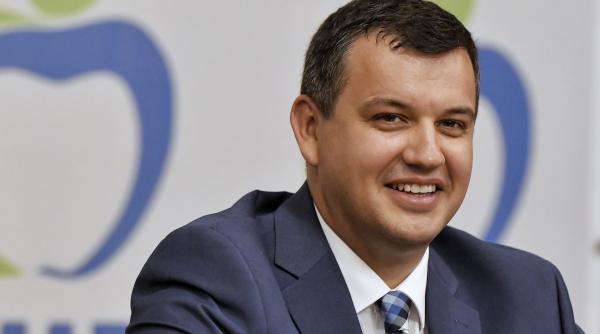 cine este eugen tomac primul etnic roman din ucraina desemnat prim ministru al romaniei