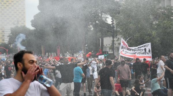 proteste violente in albania dupa ce ginerele lui trump jared kushner a inceput sa construiasca un complex turistic in tara