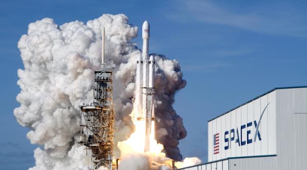 spacex intra pe bursa elon musk a fixat pretul actiunilor si a anuntat data listarii