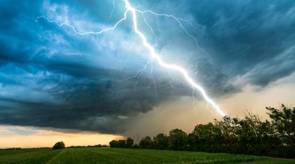 cod galben de furtuni cu grindina si vijelii in mai multe judete harta zonelor vizate de alerte meteo anm si prognoza pentru bucuresti