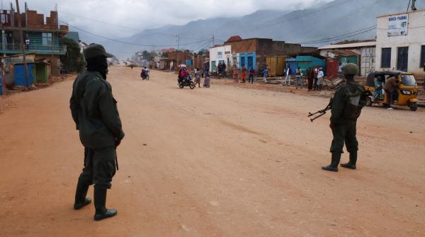 amazon sony si microsoft ar fi cumparat coltan de contrabanda din mine controlate de o militie acuzata de atrocitati in congo