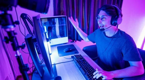 streamerii risca pedepse de pana la 5 ani de inchisoare in polonia ce este trash streamingul si de ce e interzis