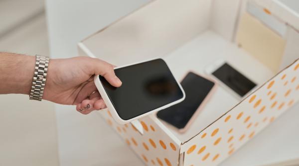 un elev din valea jiului a fost dat afara din bacalaureat dupa ce i a sunat telefonul la o avertizare ro alert de furtuna