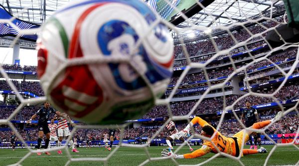 cine transmite la tv primul meci al braziliei la cupa mondiala 2026 unde se vad toate partidele de sambata