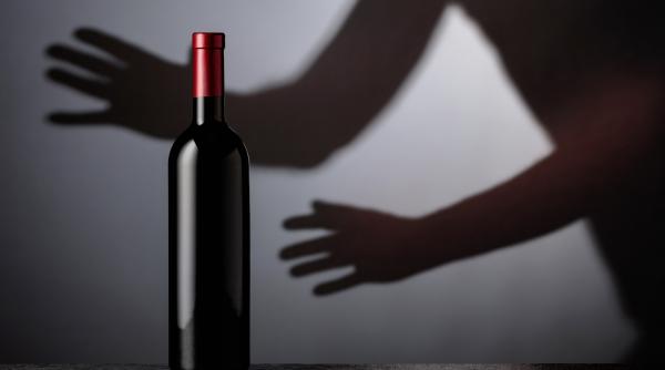 jaf de 280 000 de euro la un restaurant din milano hotii imbracati in muncitori au furat sticle de vin unice in lume