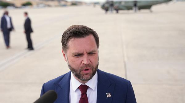 jd vance spune ca negocierile tehnice cu iranul pentru acord continua iranul spune ca vrea sa perceapa taxe de tranzit in ormuz