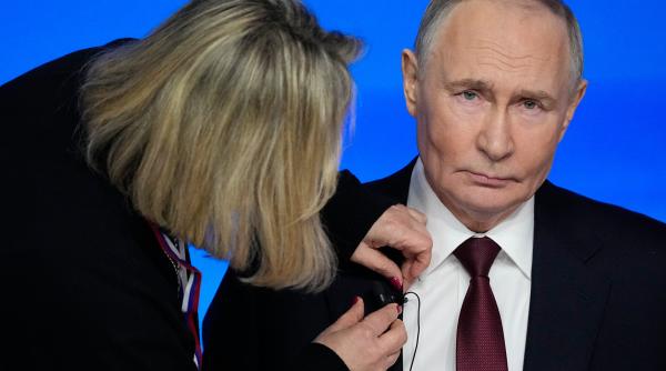 putin vizioneaza de 15 ani programele de stiri special editate pentru el stie foarte putin despre ce se intampla in realitate