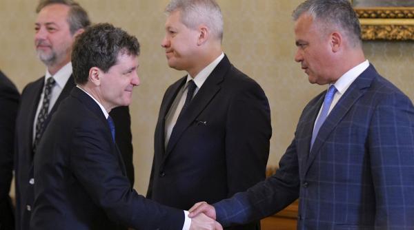 premierul desemnat adrian vestea anunta de unde va lua voturi pentru a trece guvernul de parlament