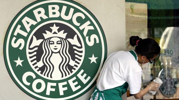 starbucks isi inchide temporar toate magazinele din coreea ca sa isi bage angajatii la lectii de istorie dupa o promotie scandaloasa