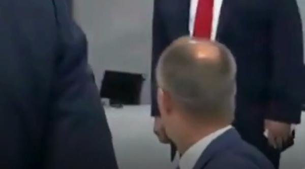 Donald Trump face o glumă înaintea reuniunii finale a summitului G7: „Eu sunt șeful” 