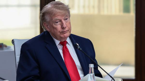 trump ii ataca pe criticii acordului de pace cu iranul sunt gelosi oameni rai sau prosti