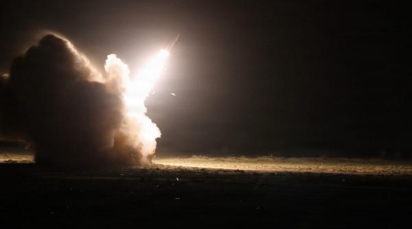 trump ii obliga pe producatorii de arme sa creasca productia razboiul cu iranul a scazut dramatic stocurile armatei sua