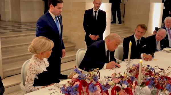 video trump a semnat acordul de pace cu iranul in timpul cinei de la versailles macron a publicat imagini cu momentul istoric