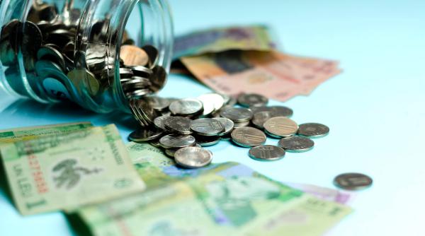 conditii pentru pensionarea anticipata in 2026 varsta necesara stagiul minim de cotizare si penalizarea aplicata