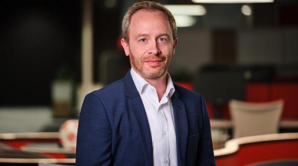 super isi va deschide primul hub tehnologic din romania prin achizitia crafting technologies aduce o academie interna de talente