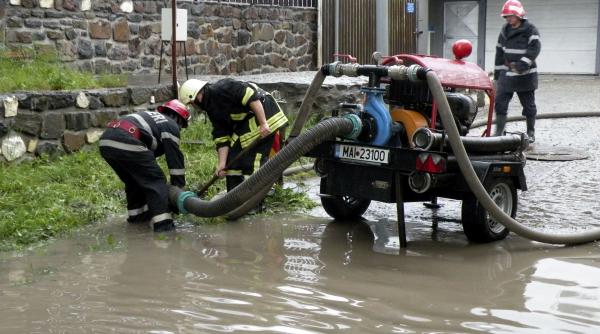 cod galben de inundatii rauri din 23 de judete sunt sub avertizare de viituri si cresteri de debite harta zonelor afectate
