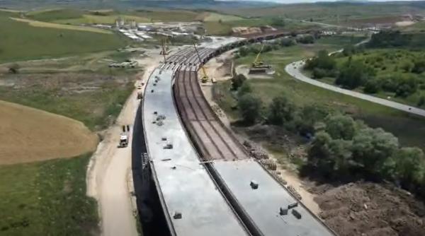 un nou tronson din autostrada transilvania se apropie de 70 executie imagini din drona cu stadiul lucrarilor