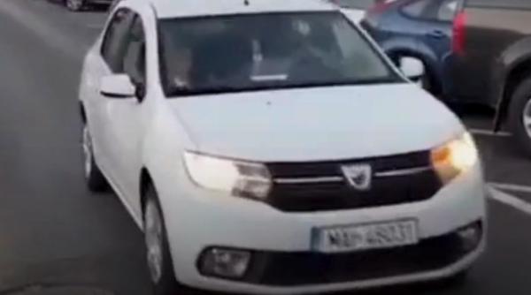 Un primar şi mai mulţi funcţionari, săltaţi pentru acuzaţii de corupţie