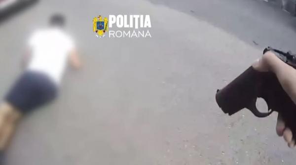 urmarire cu focuri de arma in bucuresti doi traficanti au fugit de politisti si au aruncat drogurile sub o masina