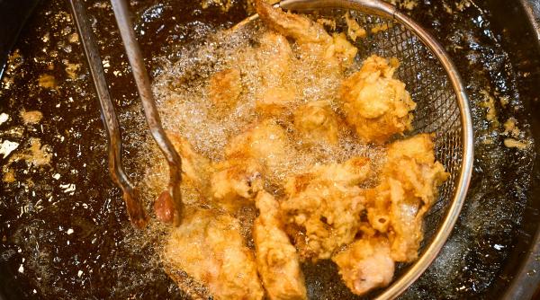 un restaurant premiat pentru puiul prajit nu si a inlocuit uleiul de gatit de 66 de ani acesta este ingredientul secret