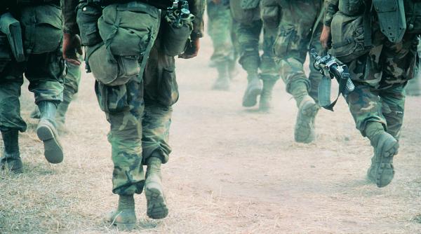 polonia avertizeaza ca rusia ar putea trimite omuletii verzi sa testeze flancul estic al nato stim ce pune putin la cale