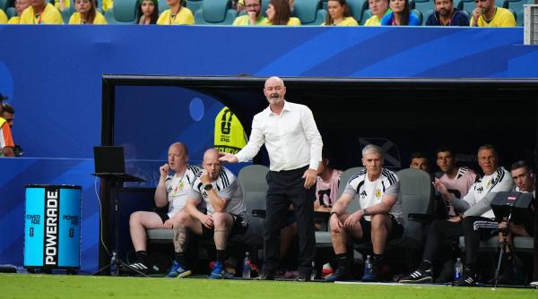 selectionerul scotiei steve clarke si a dat demisia dupa umilinta cu brazilia 0 3 si ratarea calificarii in 16 imile cm 2026