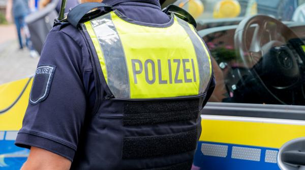 atac armat in orasul stade din germania 5 oameni au murit un barbat a fost retinut de politie