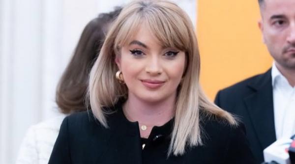 avocata aur silvia uscov a demisionat din partid ea il acuza pe simion ca alege varianta nucleara