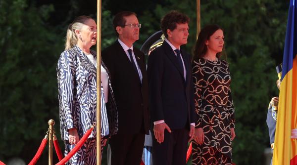 isaac herzog i a invitat oficial pe nicusor dan si mirabela gradinaru in israel pretuim prietenia si privim cu speranta spre viitor