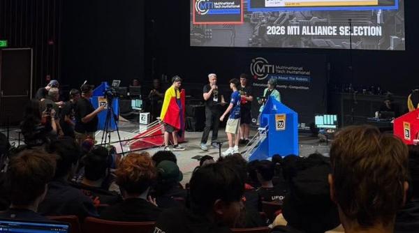 romania a obtinut locurile 1 si 2 la competitia de robotica din sua elevii din buzau au doborat si un record mondial