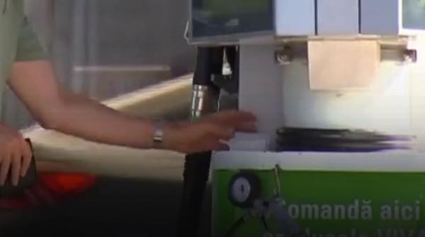 Carburanții se scumpesc iar. Plafonarea adaosului la combustibil expiră în 1 iulie. Guvernul demis nu poate prelungi măsura