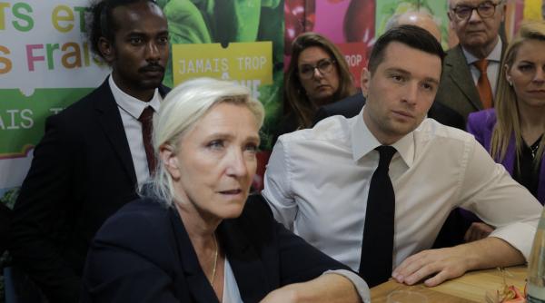 prima ruptura majora bardella le pen extremistii nu se inteleg pe reforma pensiilor care i a dinamitat presedintia lui macron