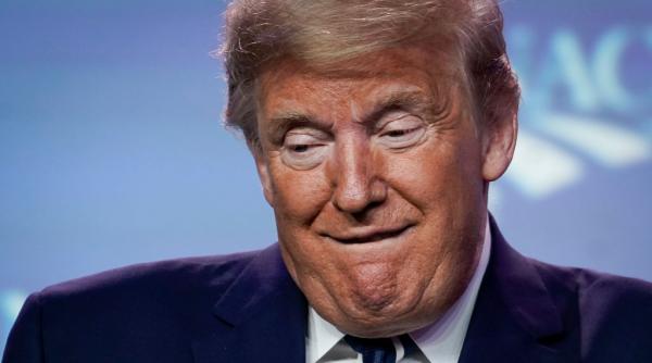 trump a castigat peste un miliard din criptomonede in primul an de mandat a facut sume uriase si din vanzarea de ceasuri si biblii