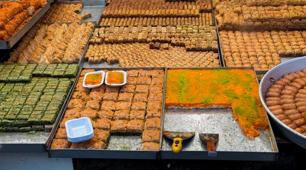batalia pentru baclava turcia duce disputa culinara cu grecia la unesco