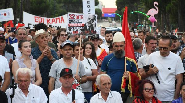 se joaca cu focul albania avertizata ca isi pune in pericol candidatura la ue daca nu opreste proiectul lui jared kushner