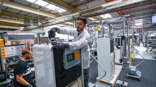 sute de ingineri din bulgaria vor fi dati afara inca o companie din industria auto anunta concedieri masive