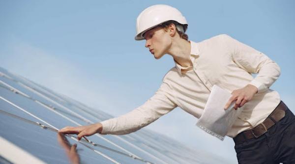 de ce solutiile fotovoltaice complete cu proiectare si finantare incluse aduc un roi mai rapid iata ce nu stiai
