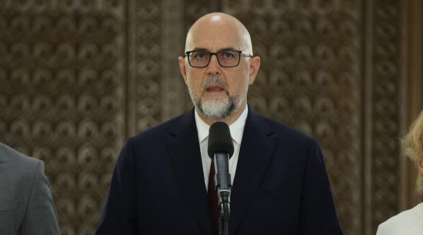 kelemen hunor cere o rezolvare rapida a crizei politice oamenii s au saturat de acest circ solutia se afla la psd pnl usr si udmr