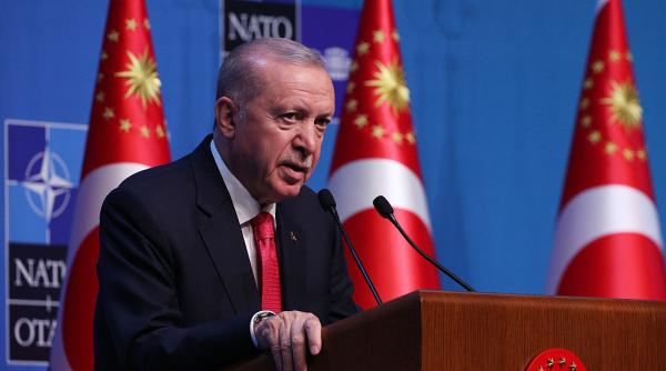 erdogan le a dat cadou cate un pistol liderilor prezenti la summitul nato starmer nu l a luat era ilegal sa l duc in marea britanie